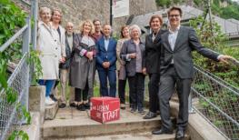 Festakt: Stadt Salzburg benennt Mönchsberg-​Treppe nach Musikerin und NS-​Opfer Alma Rosé (C) Stadt Salzburg